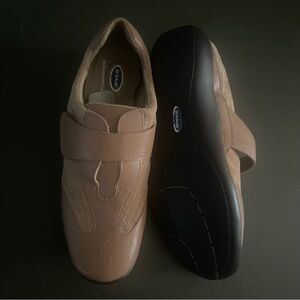 Women's Dr. Scholls shoes size 8